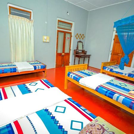 Jaffna Premier Inn Buitenkant foto