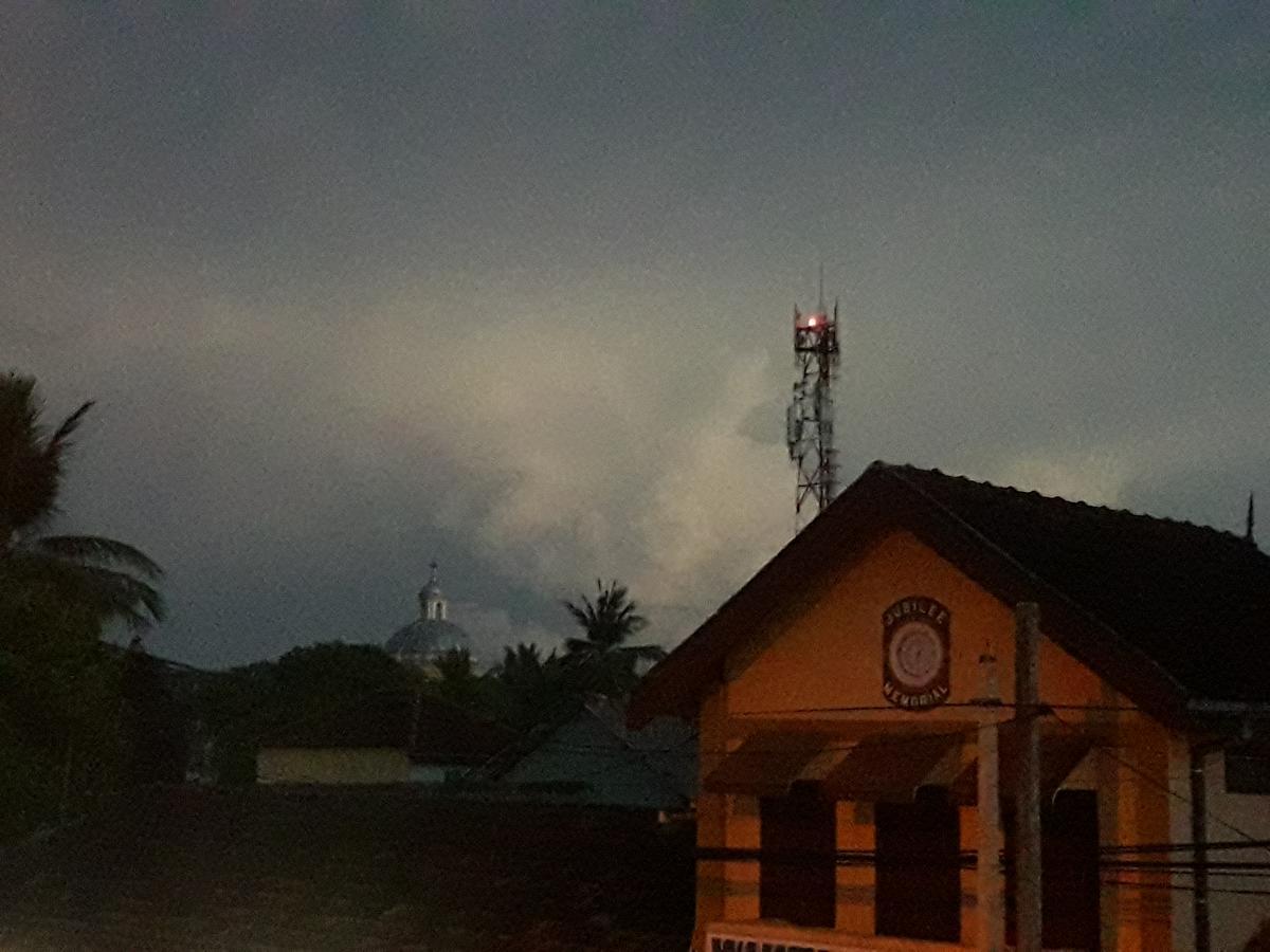 Jaffna Premier Inn Buitenkant foto