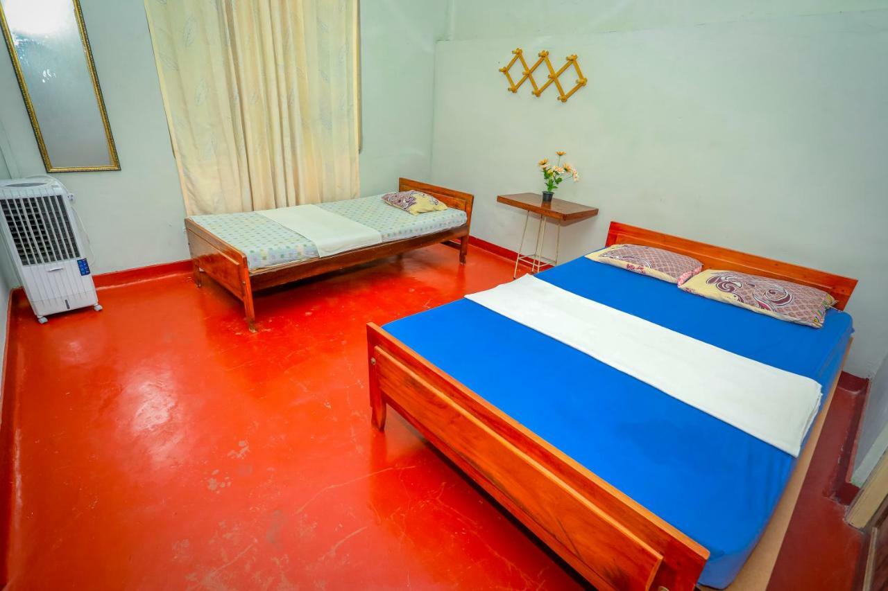 Jaffna Premier Inn Buitenkant foto